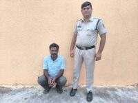 दस माह से फरार अंतरराज्यीय गांजा तस्कर गिरफ्तार, ओडिशा से महासमुंद पुलिस ने किया गिरफ्तार