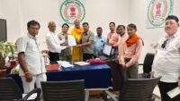भुनेश्वर यादव हत्याकांड: दोषियों को फांसी और परिजनों को एक करोड़ मुआवजे की मांग, यादव समाज ने सौंपा ज्ञापन