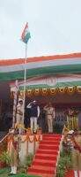 महासमुंद में शान से लहराया तिरंगा, खाद्य मंत्री दयालदास बघेल ने किया ध्वजारोहण